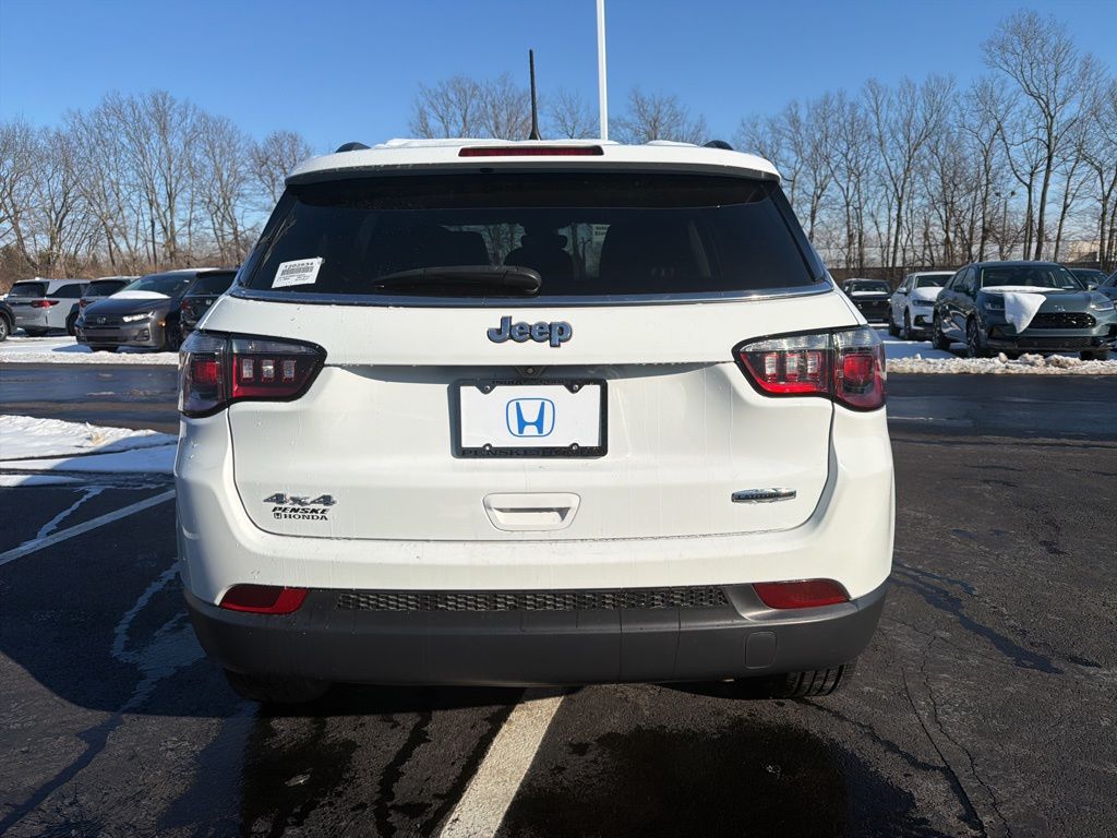 Thumbnail: 2022 Jeep Compass - 4