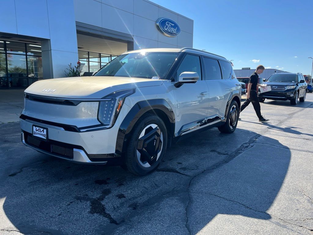 2024 Kia EV9 Land AWD