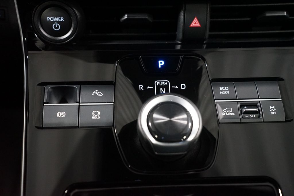 Thumbnail: 2024 Toyota bZ4X - 21