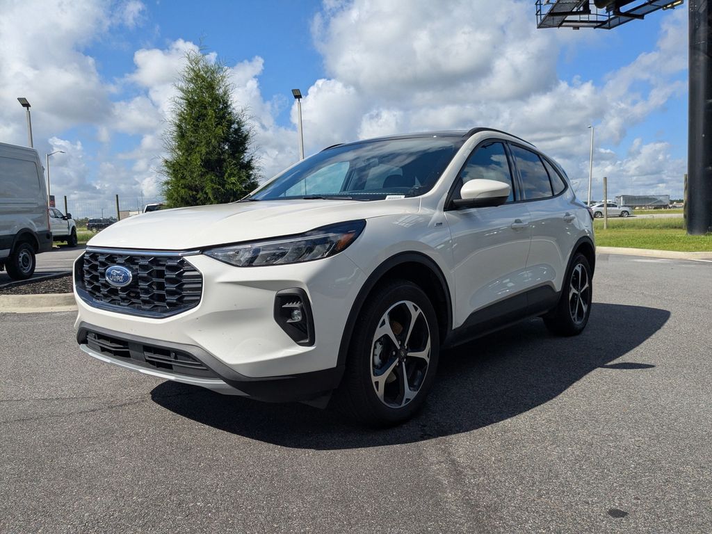 2025 Ford Escape ST-Line Select