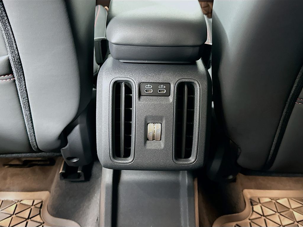 Thumbnail: 2026 MINI Cooper Countryman - 18