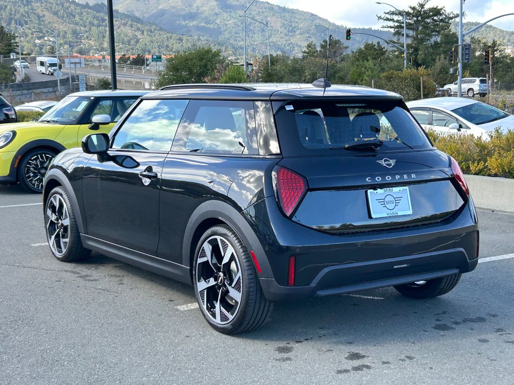 2025 MINI Cooper  3