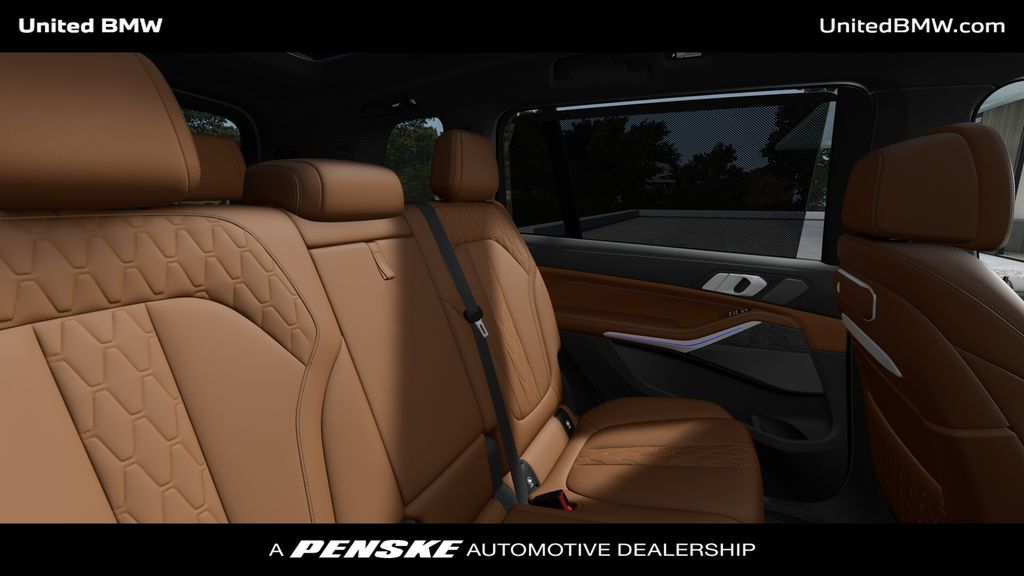Thumbnail: 2027 BMW X7 - 12