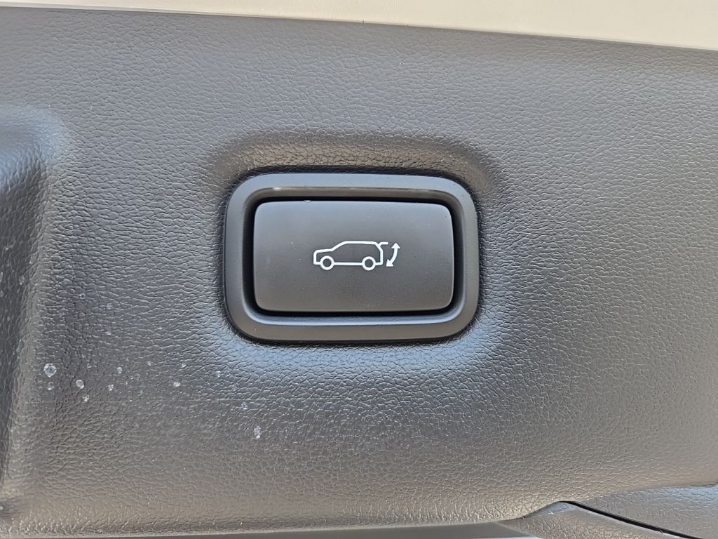 2025 Hyundai Ioniq 5 SE 26
