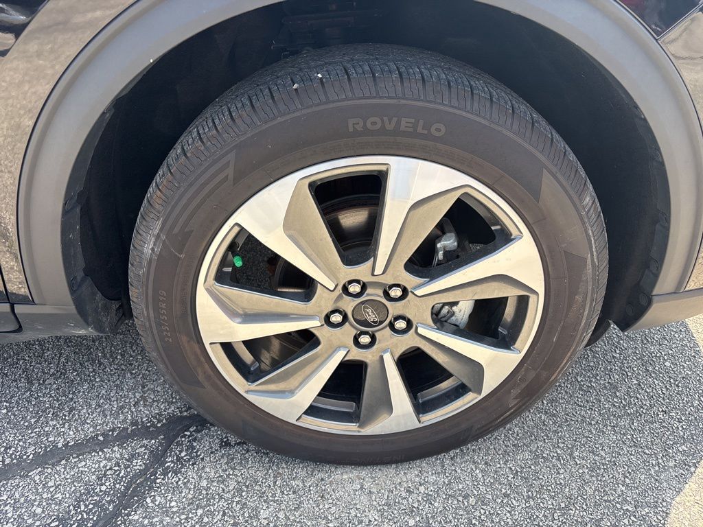 Used 2024 Ford Escape SUV