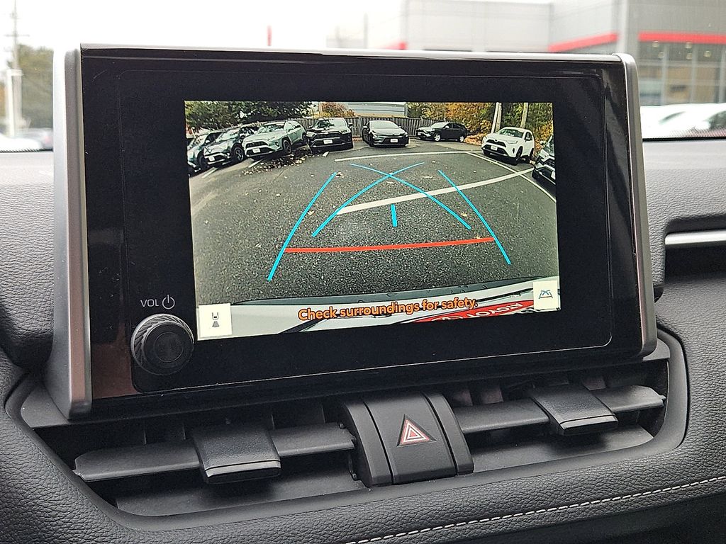 Thumbnail: 2024 Toyota RAV4 - 21