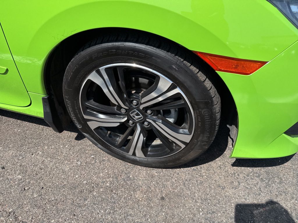Thumbnail: 2017 Honda Civic - 4