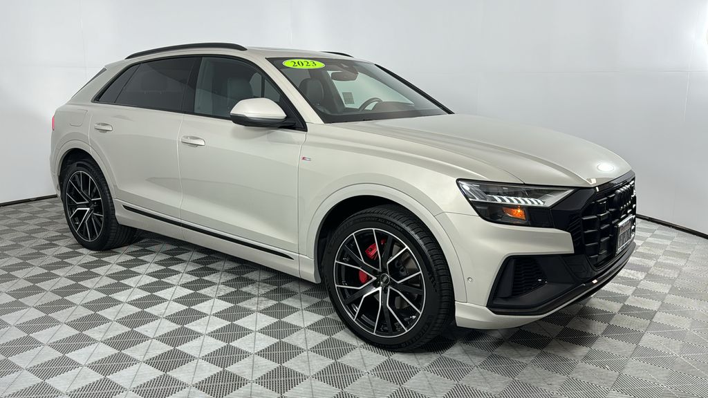 Thumbnail: 2023 Audi Q8 - 7