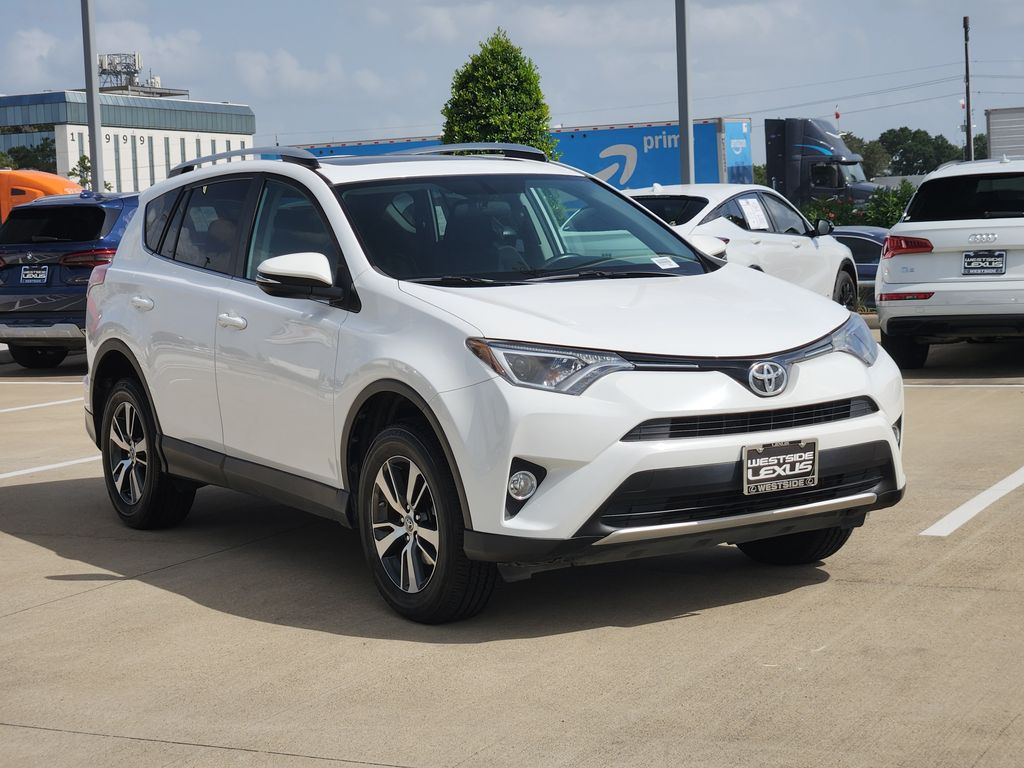 2016 Toyota RAV4 XLE White at Baytown Hyundai