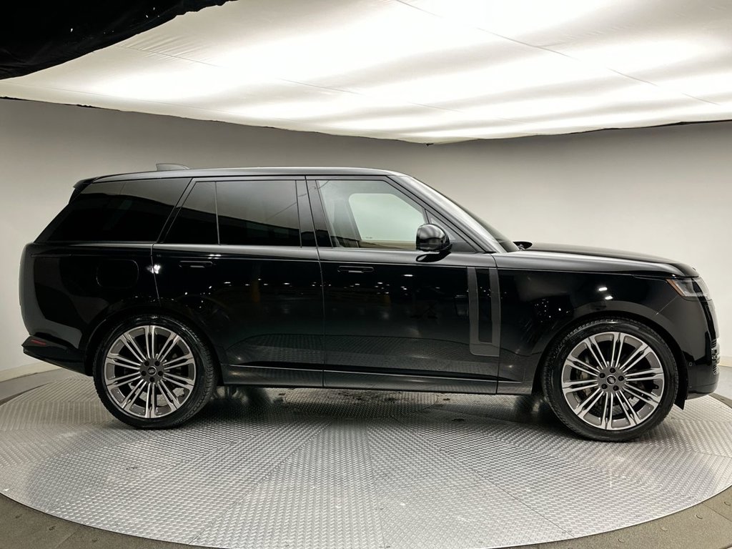 Thumbnail: 2023 Land Rover Range Rover - 14