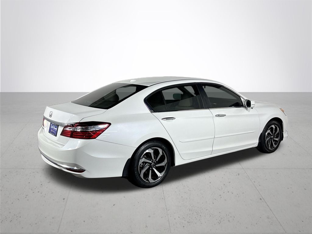 Accord Sedan EX-L w/Navigation and Honda Sensing