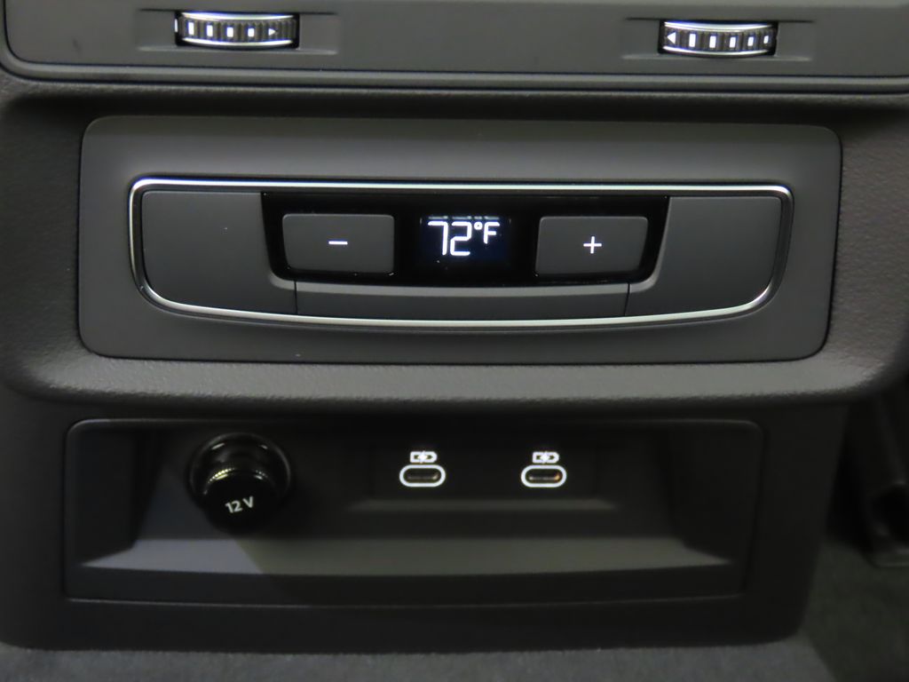 Thumbnail: 2025 Audi Q7 - 25