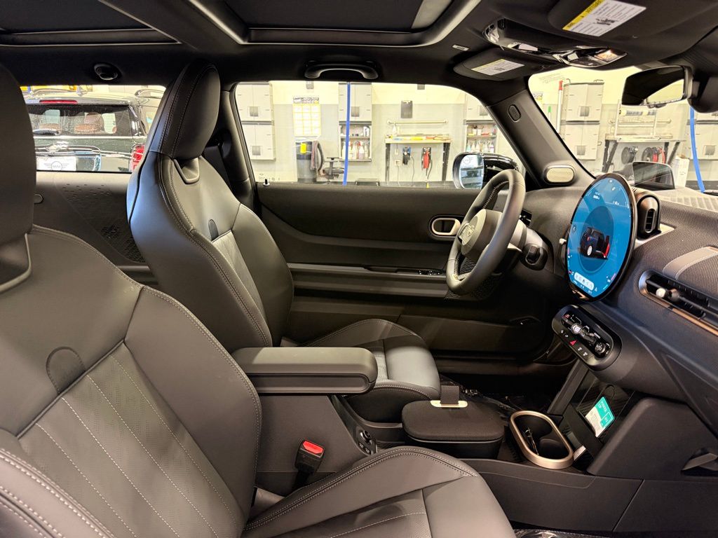 Thumbnail: 2026 MINI Cooper - 23