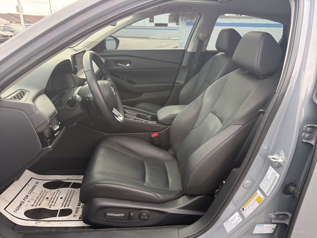 Thumbnail: 2023 Honda Accord - 18