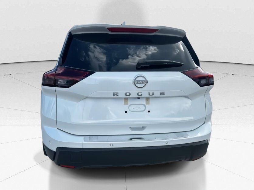 2025 Everest White Pearl Nissan Rogue SV FWD SUV