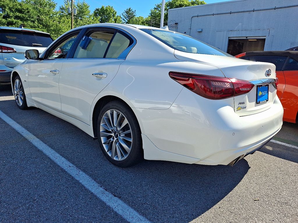 2019 INFINITI Q50 — photo 4