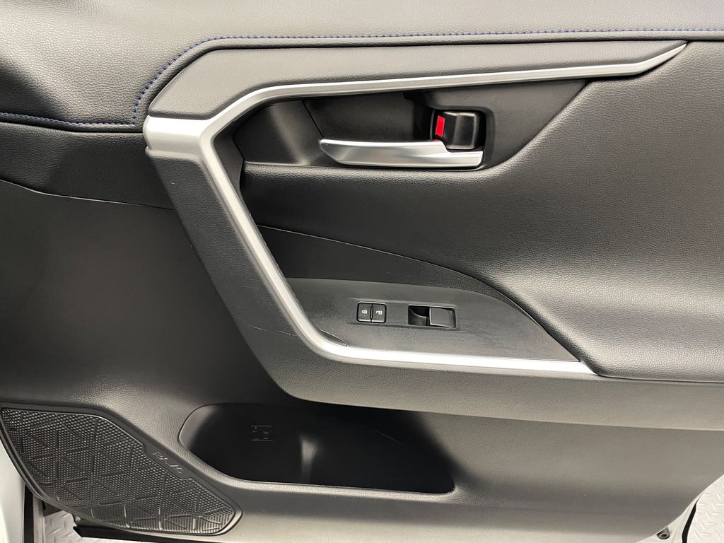 2021 Toyota RAV4 XSE 15