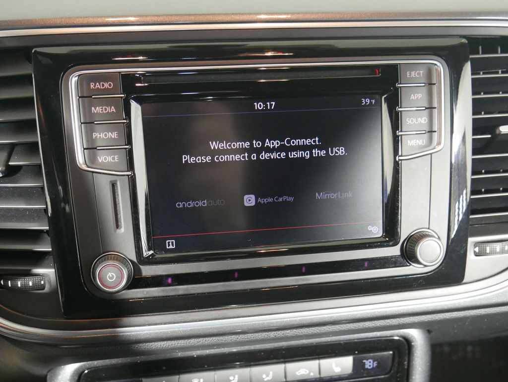 Thumbnail: 2019 Volkswagen Beetle - 15