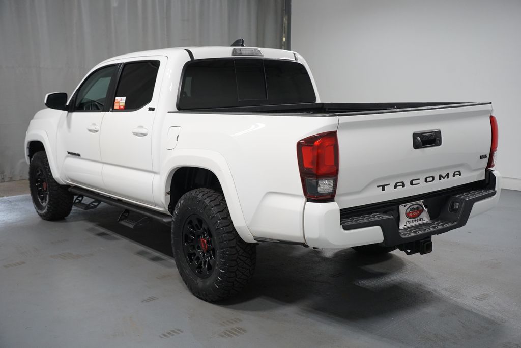 Thumbnail: 2021 Toyota Tacoma - 6