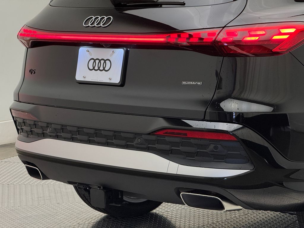 Thumbnail: 2025 Audi Q5 - 13