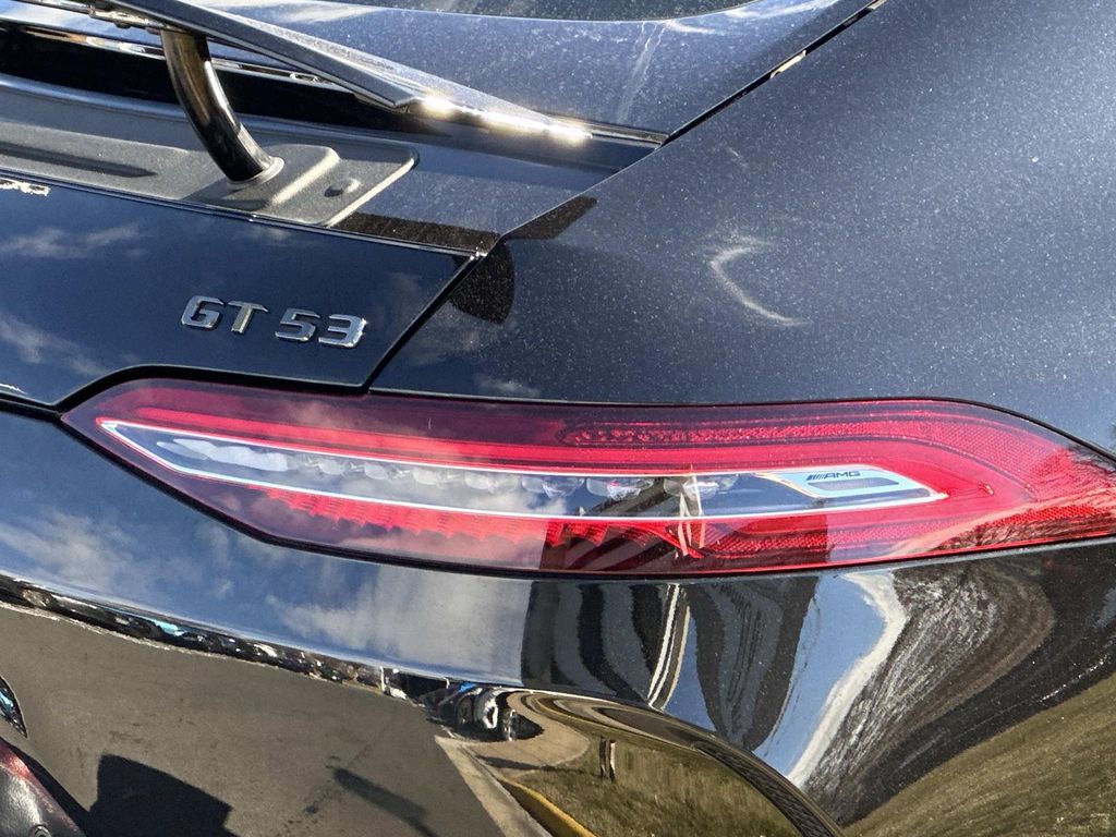 Thumbnail: 2022 Mercedes-Benz AMG GT - 10