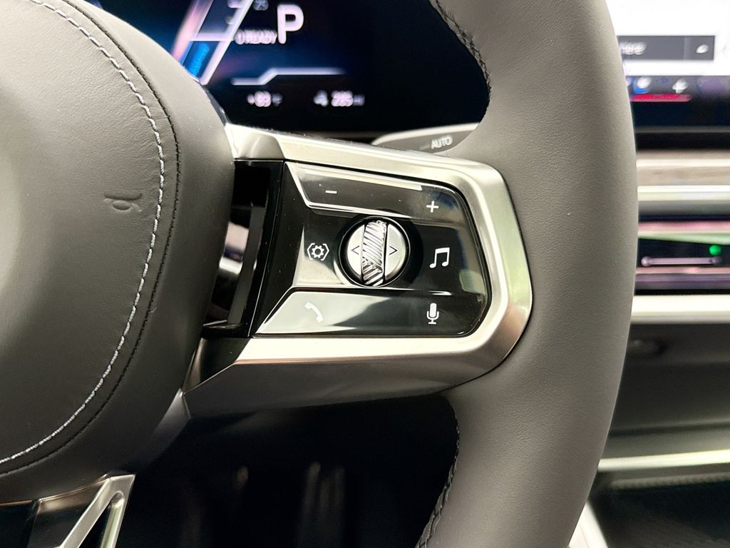 Thumbnail: 2026 BMW i7 - 12