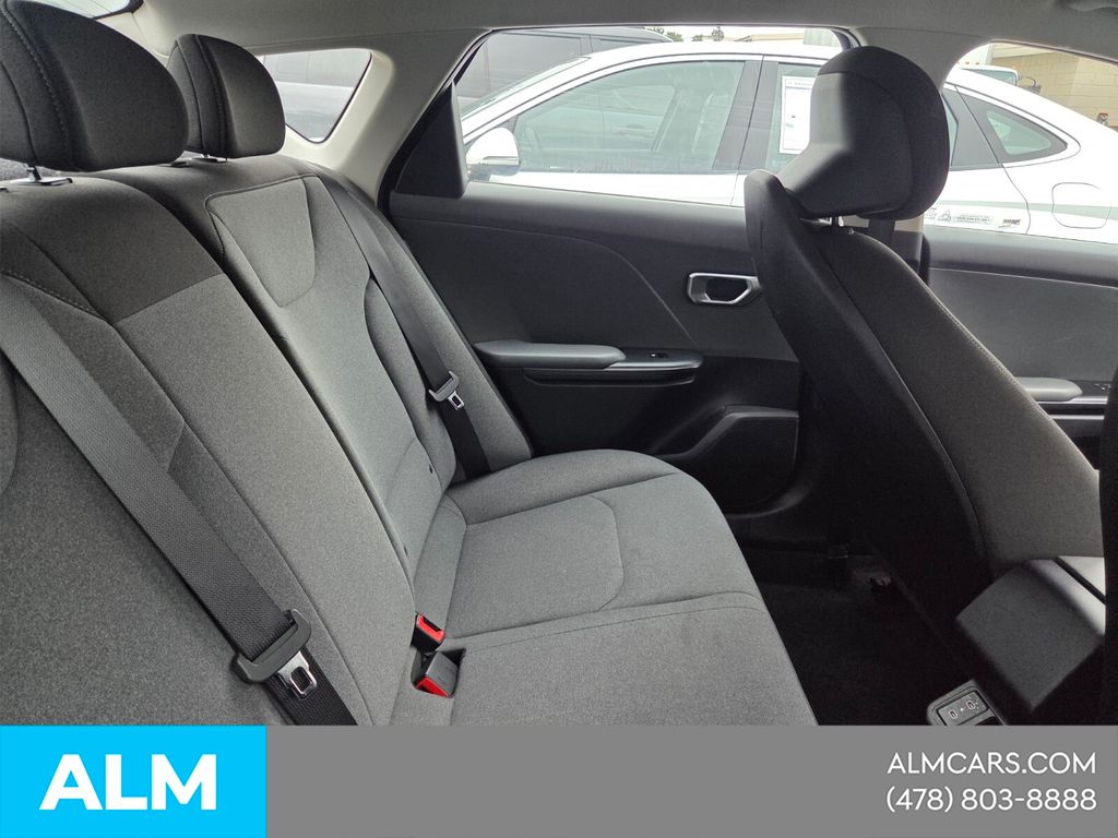 Used 2025 Blue Kia LXS image 14