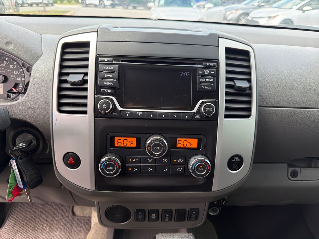 Used 2017 Nissan Frontier SV 4D Crew Cab