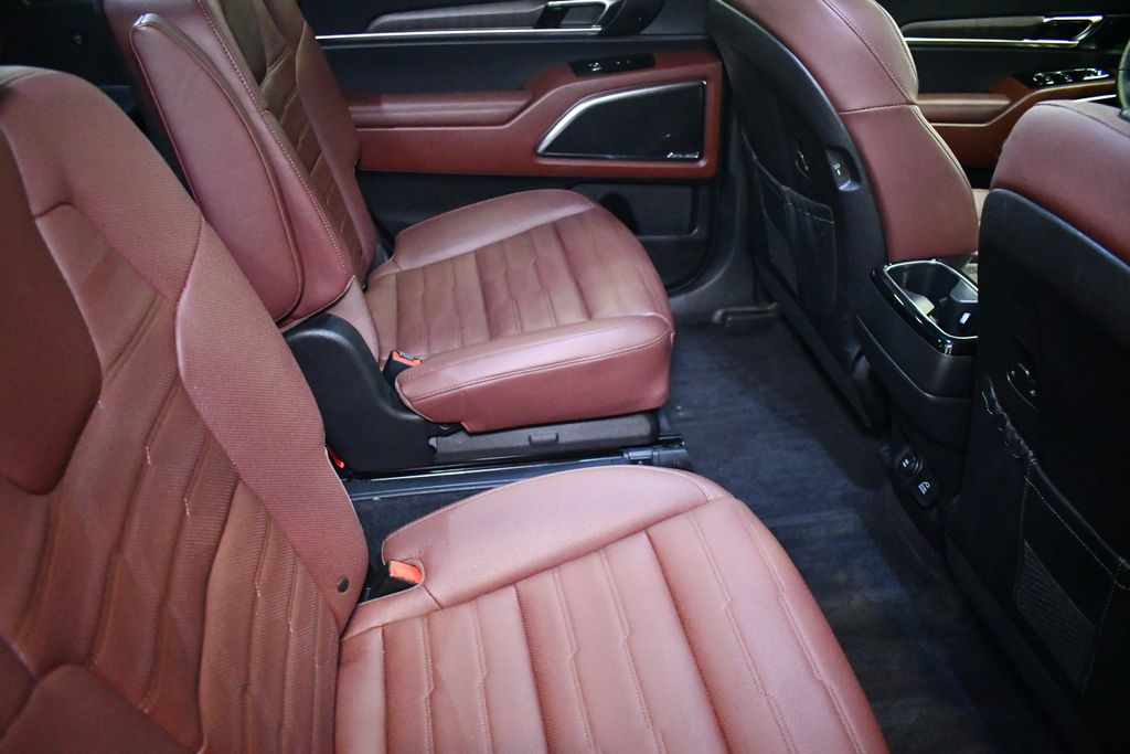 Thumbnail: 2023 Kia Telluride - 30