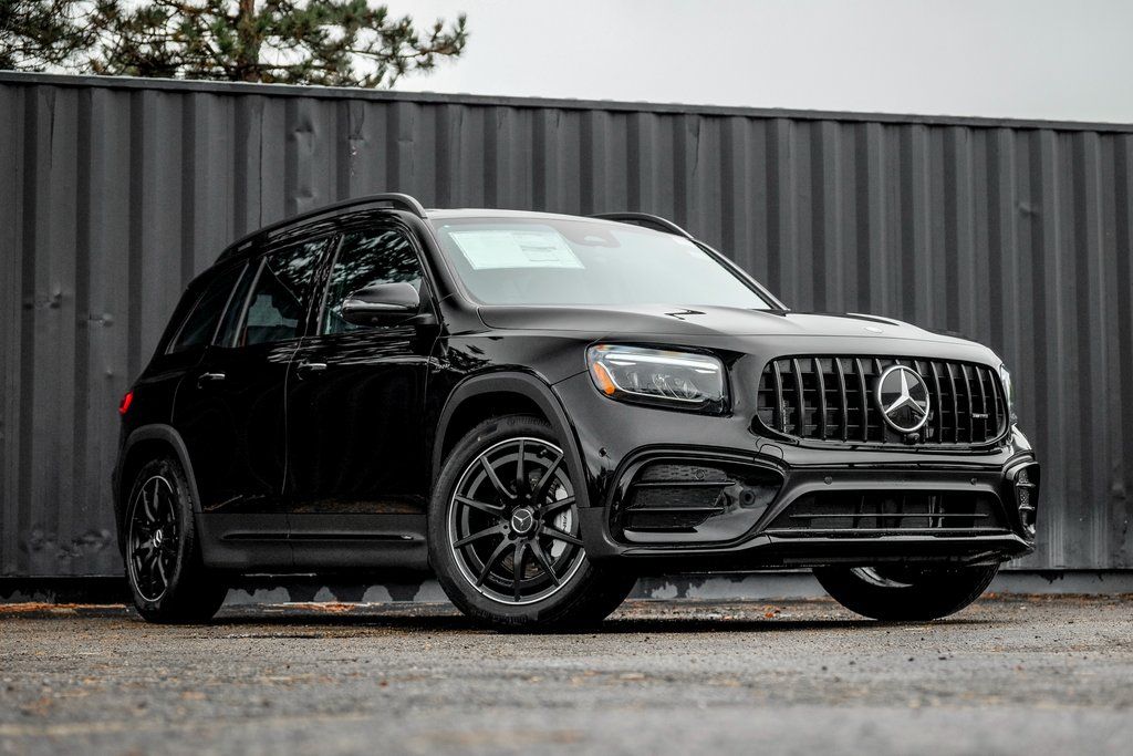 2026 Mercedes-Benz GLB AMG 35 4MATIC