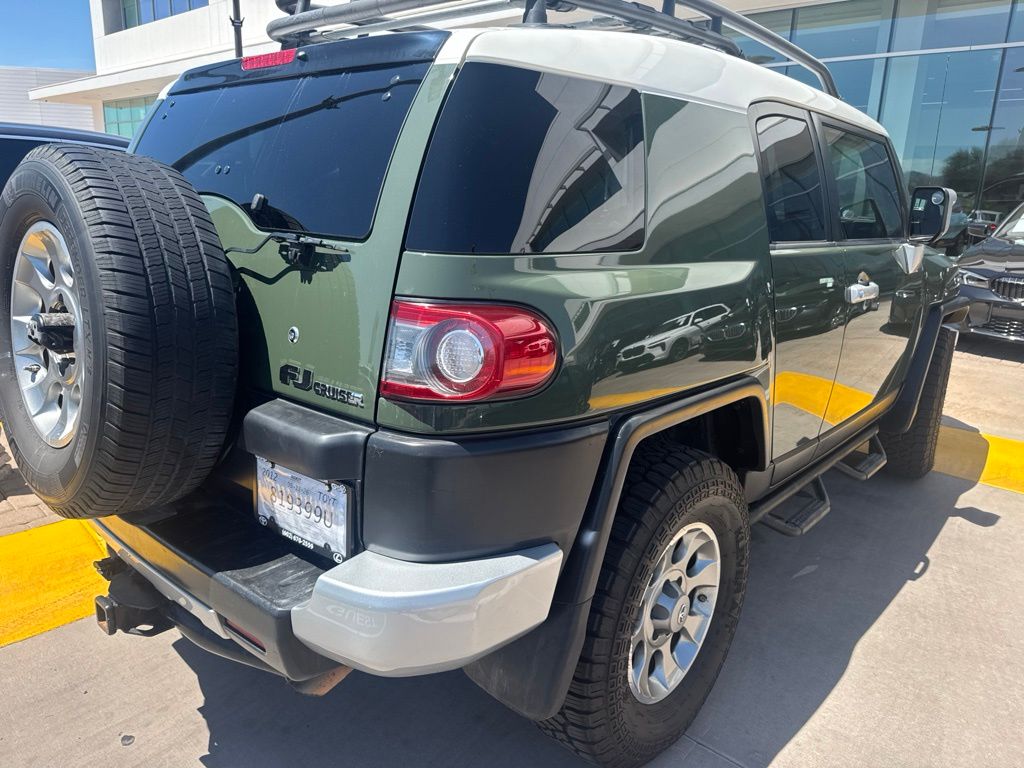 Thumbnail: 2012 Toyota FJ Cruiser - 4