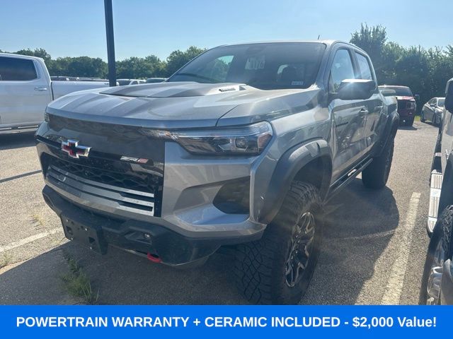Sterling Gray Metallic 2025 Chevrolet Colorado Pickup Truck Four-Wheel Drive 8-Speed Automatic
