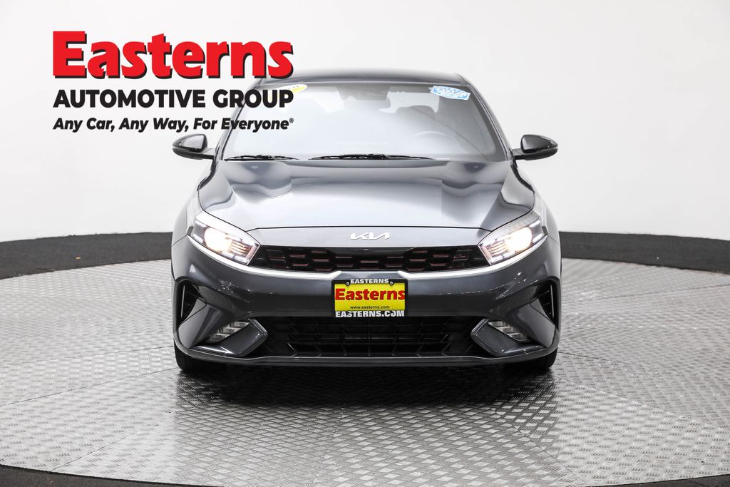 Used 2023 Gray Kia GT-Line image 2