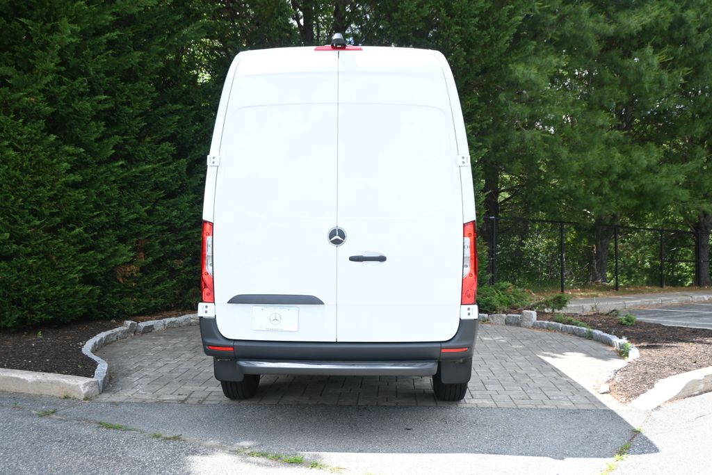 Thumbnail: 2026 Mercedes-Benz Sprinter - 6