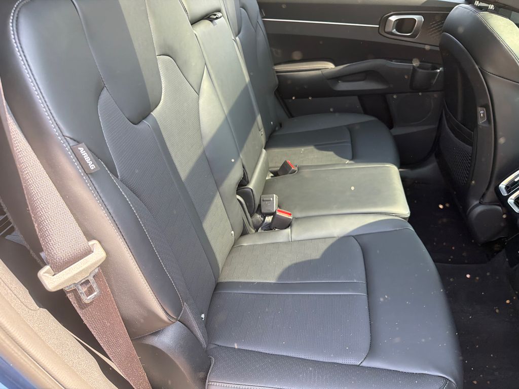 Used 2025 Black Kia S image 15