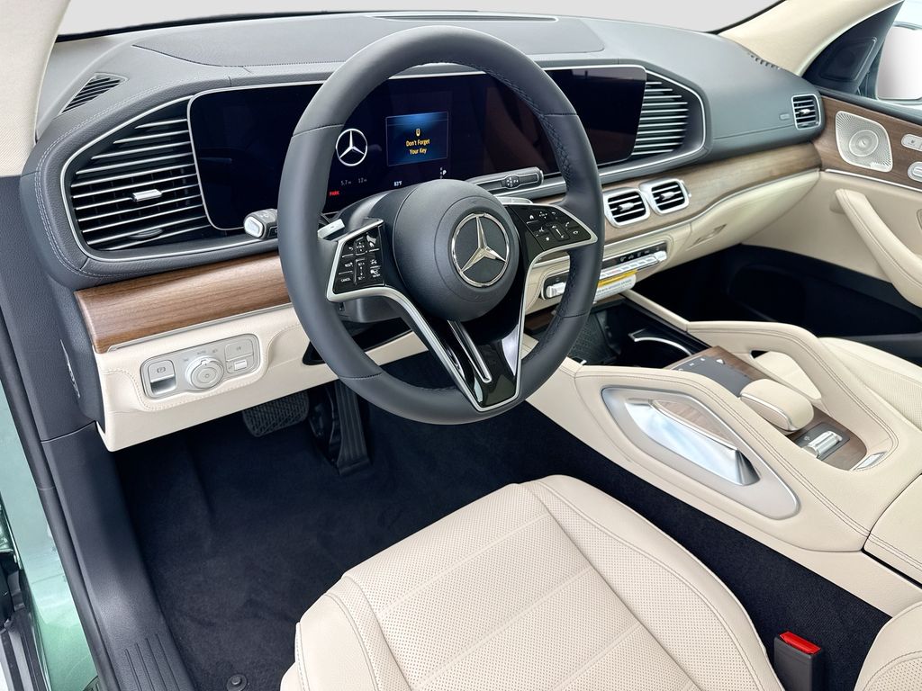 Thumbnail: 2026 Mercedes-Benz GLE - 9