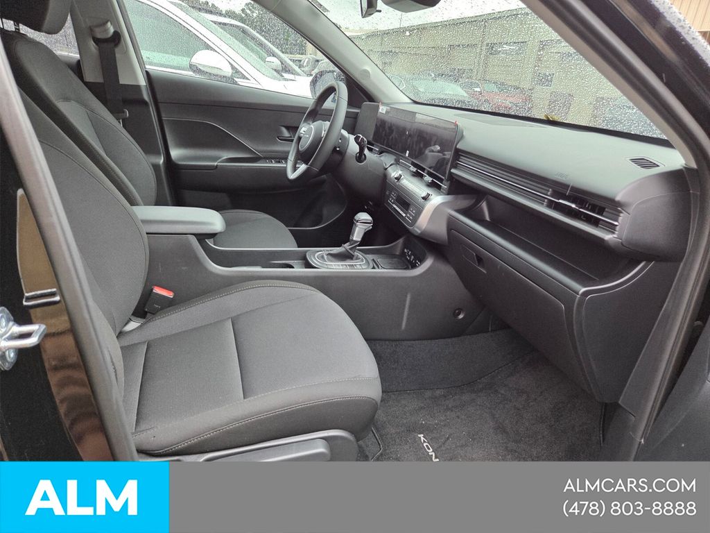 Used 2026 Black Hyundai SEL Sport image 18
