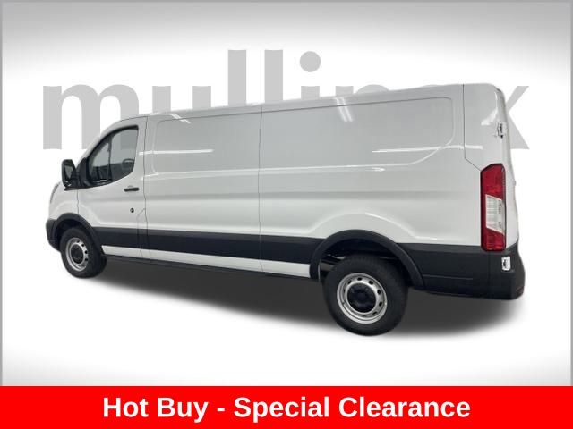 2025 Ford Transit photo 2