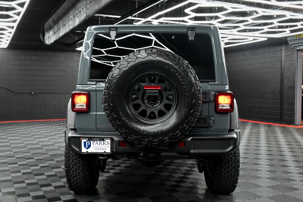 2025 Jeep Wrangler 4-Door Willys - Photo 12
