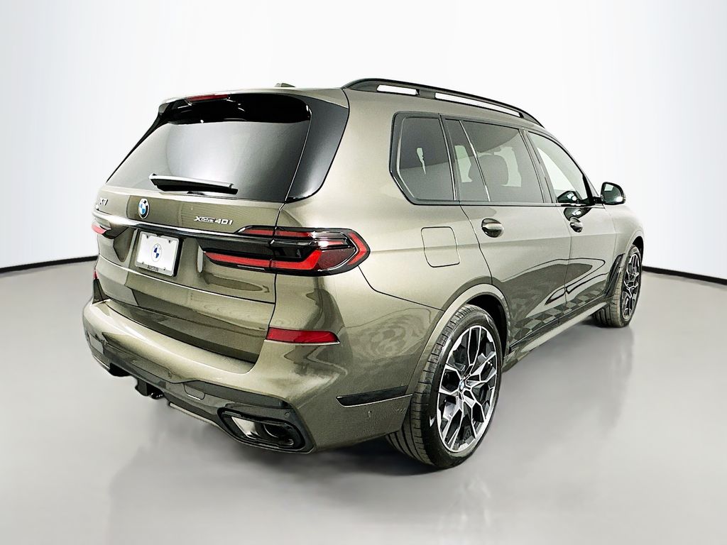 Thumbnail: 2026 BMW X7 - 5