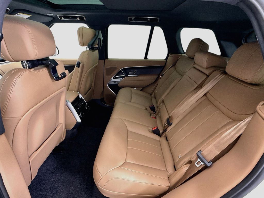 Thumbnail: 2026 Land Rover Range Rover - 21