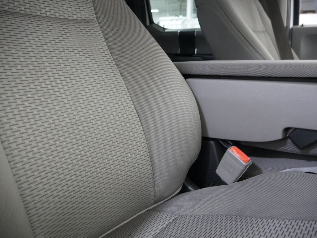 Thumbnail: 2018 Ford Econoline - 29