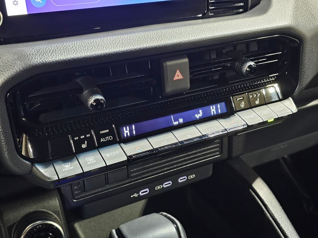 Used 2024  Toyota 1958 image 29