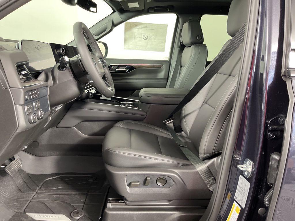Thumbnail: 2026 Chevrolet Tahoe - 26
