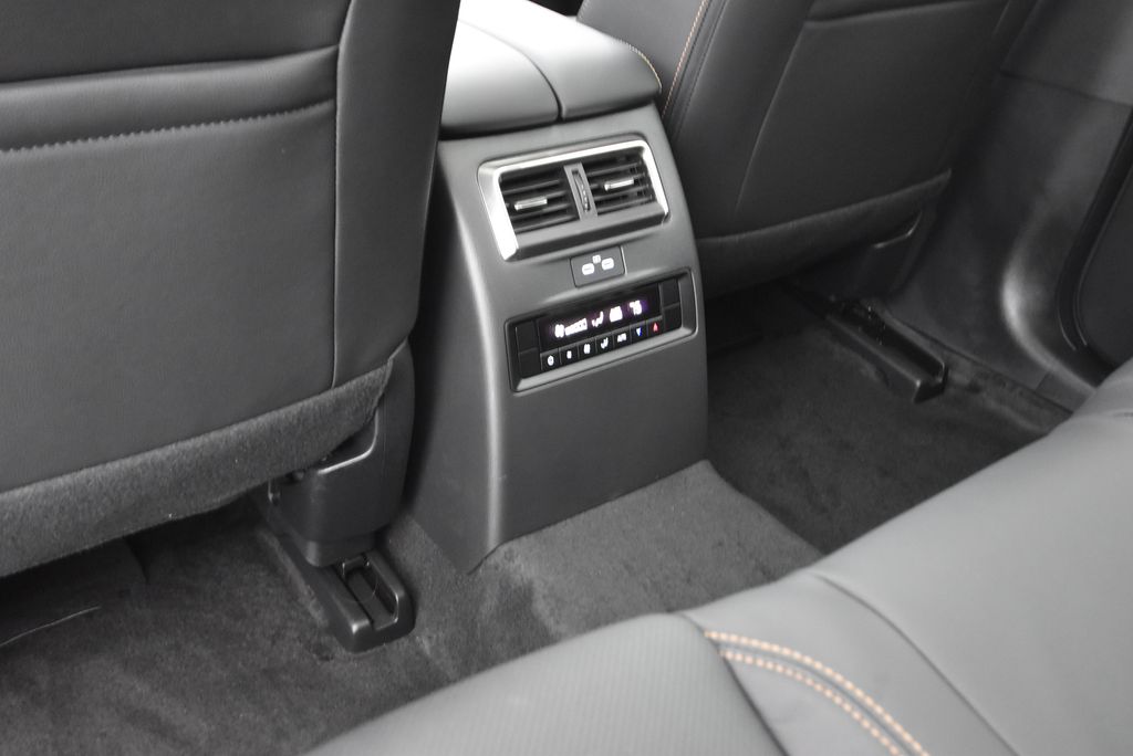 2025 Mazda CX-70 PHEV Premium photo