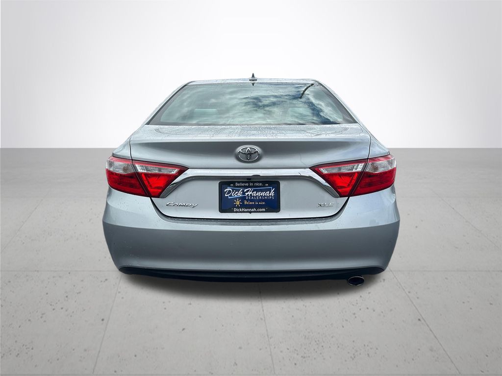2016 Toyota Camry XLE