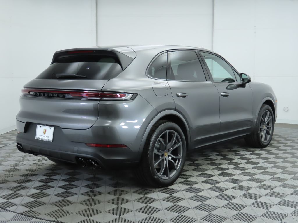 2024 Porsche Cayenne  5