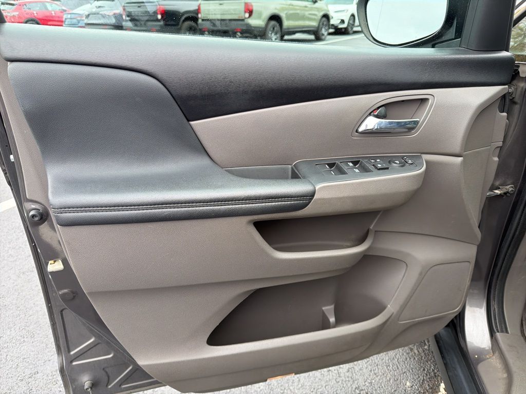 Thumbnail: 2016 Honda Odyssey - 19