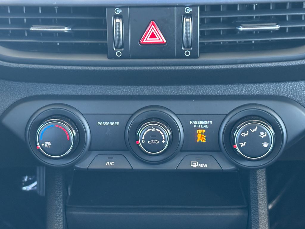 Thumbnail: 2023 Kia Forte - 15