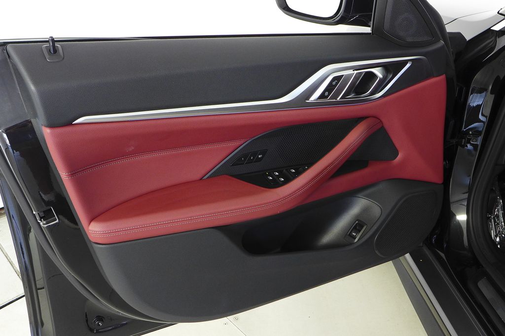 Thumbnail: 2023 BMW i4 - 11